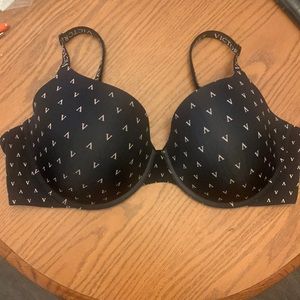 Victoria Secret bra!